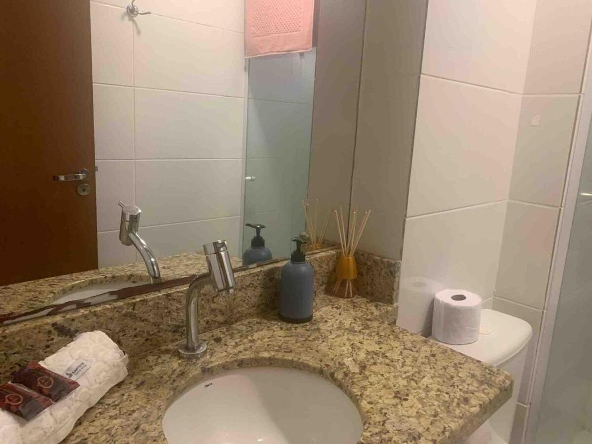 Apartamento Climatizado Ao Lado Do Premium Hosp. Goiânia Eksteriør billede